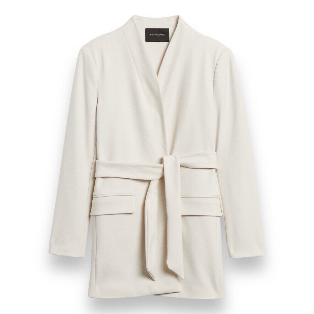 Banana Republic Cream Belted Blazer - Picture 3 of 10